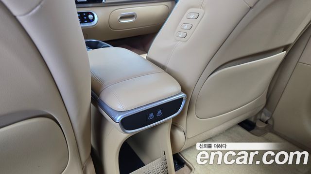 Genesis GV60 2023 — photo 31