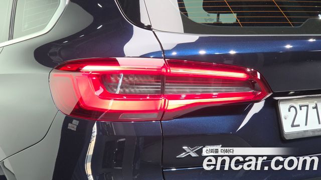 BMW X5 2019 — photo 9