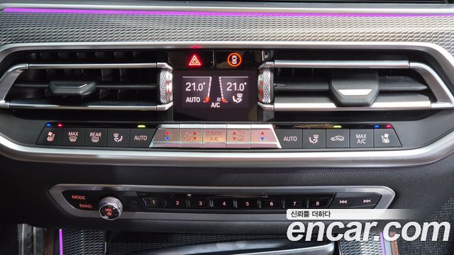 BMW X5 2019 — photo 30
