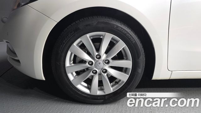 Kia K3 2015 — photo 5