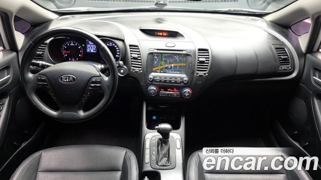 Kia K3 2015 — photo 10
