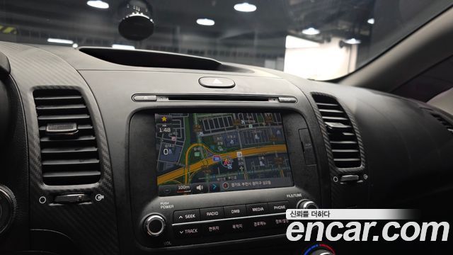 Kia K3 2015 — photo 20