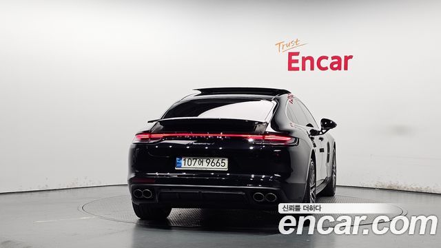 Porsche Panamera 2021 — photo 4