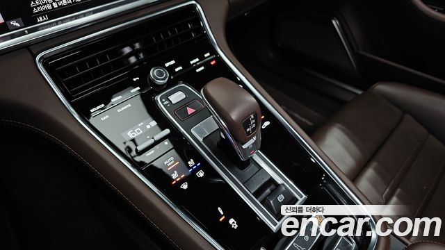 Porsche Panamera 2021 — photo 12