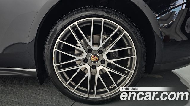 Porsche Panamera 2021 — photo 7