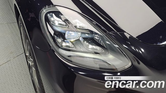 Porsche Panamera 2021 — photo 8
