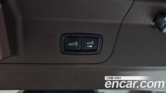 Porsche Panamera 2021 — photo 33