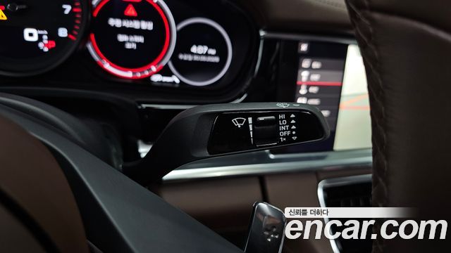 Porsche Panamera 2021 — photo 37