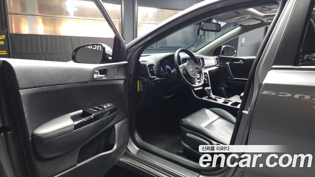 Kia Sportage 2018 — photo 10
