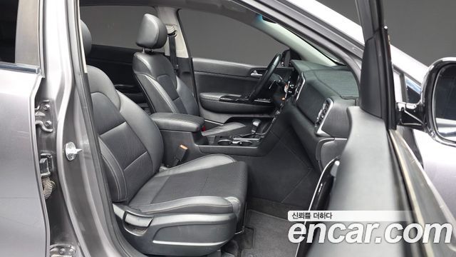 Kia Sportage 2018 — photo 11