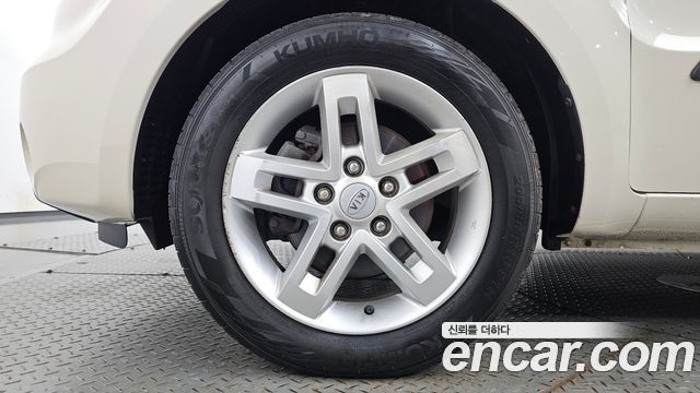 Kia Soul 2010 — photo 5