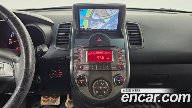 Kia Soul 2010 — photo 16