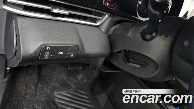Hyundai AVANTE 2022 — photo 26