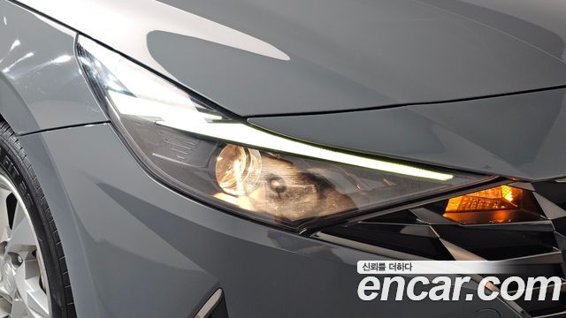 Hyundai AVANTE 2022 — photo 8
