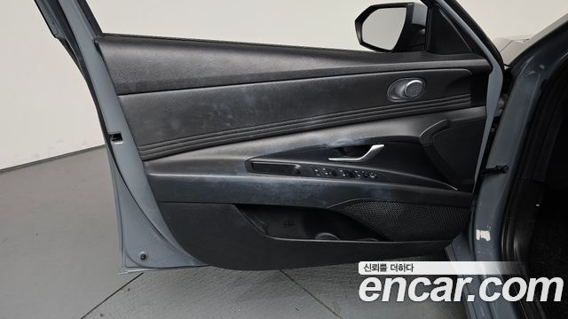 Hyundai AVANTE 2022 — photo 14