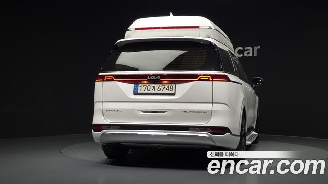 Kia Canival 2022 — photo 4