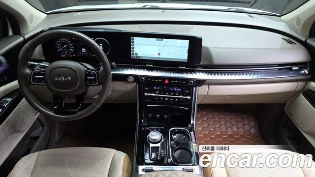 Kia Canival 2022 — photo 7
