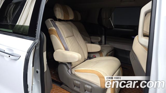 Kia Canival 2022 — photo 12