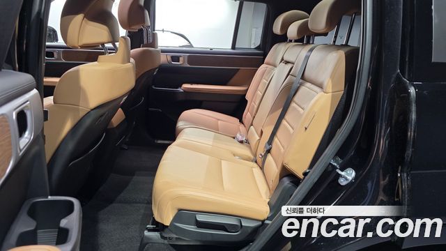 Hyundai Santafe 2025 — photo 17