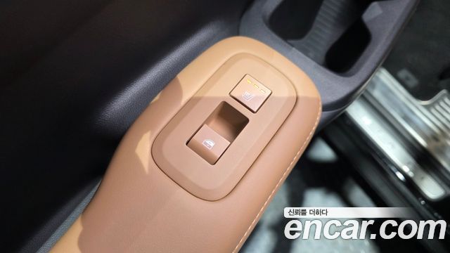 Hyundai Santafe 2025 — photo 28