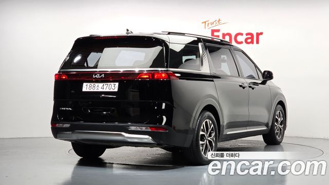 Kia Canival 2022 — photo 2