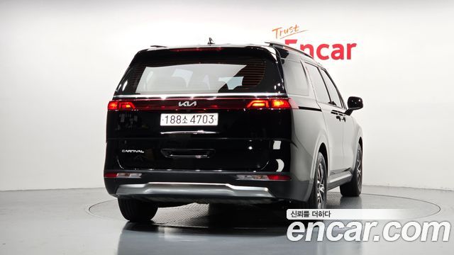 Kia Canival 2022 — photo 4
