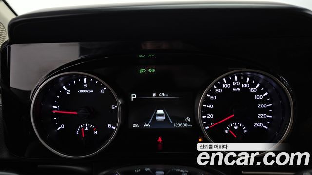 Kia Canival 2022 — photo 8