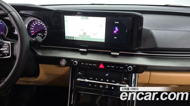 Kia Canival 2022 — photo 17