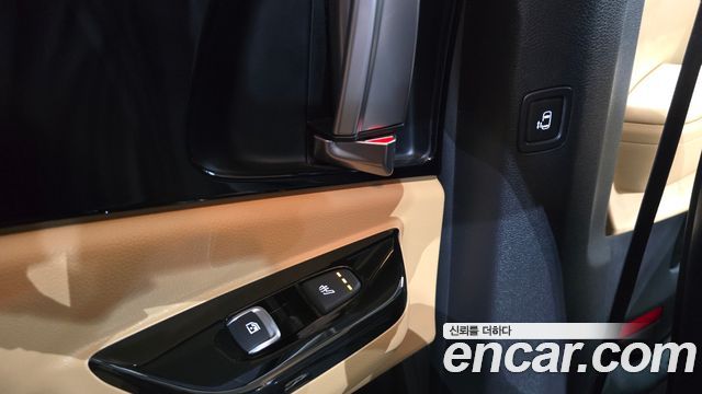 Kia Canival 2022 — photo 18