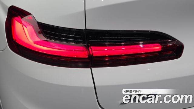 BMW X4 2020 — photo 9