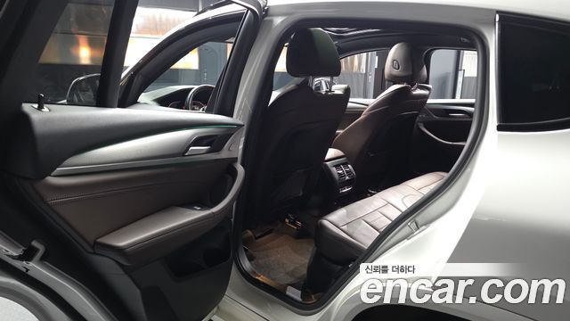 BMW X4 2020 — photo 16