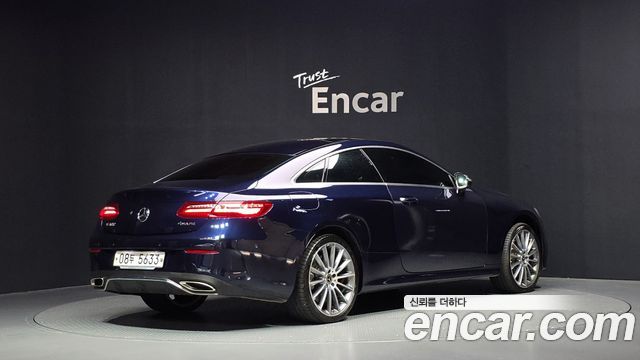 Mercedes-Benz E-Class 2017 — photo 2