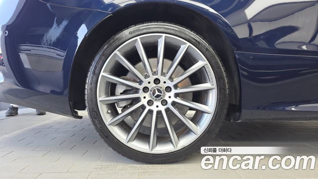 Mercedes-Benz E-Class 2017 — photo 5
