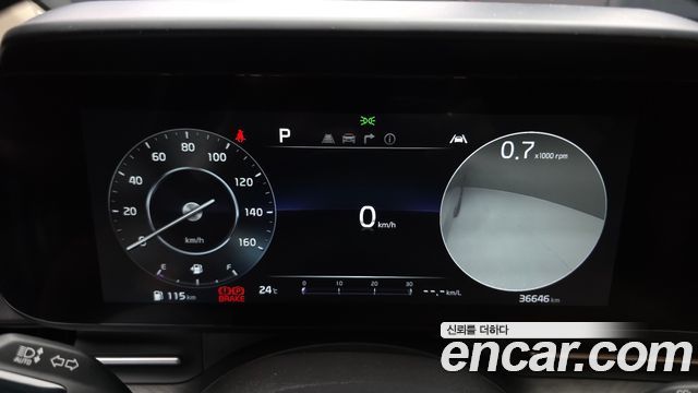 Kia Canival 2023 — photo 11