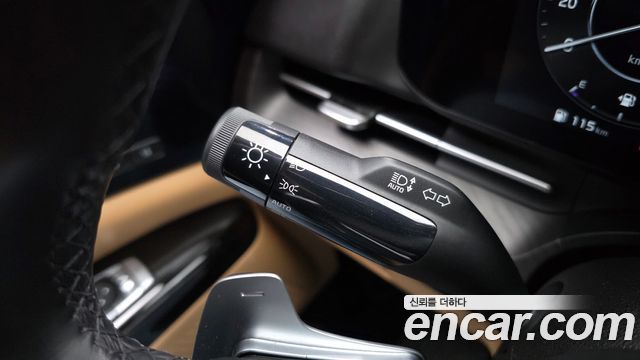 Kia Canival 2023 — photo 25