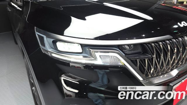 Kia Canival 2023 — photo 8