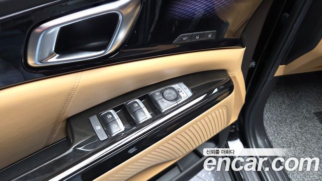 Kia Canival 2023 — photo 30