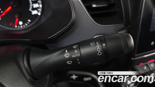 Renault Korea XM3 2022 — photo 19