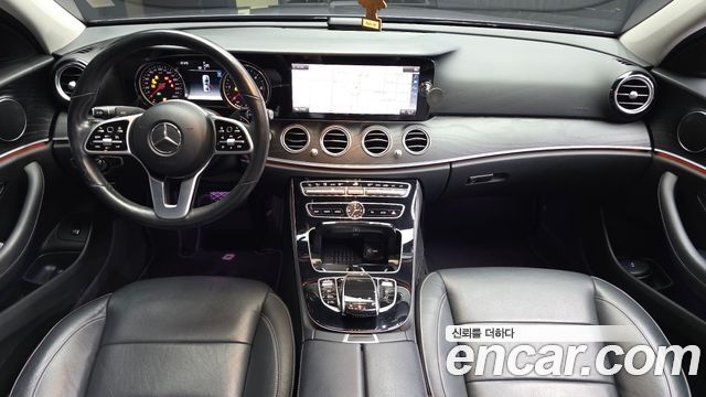 Mercedes-Benz E-Class 2019 — photo 7