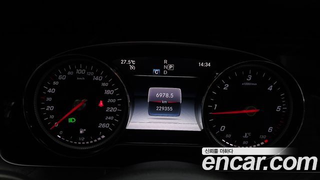 Mercedes-Benz E-Class 2019 — photo 8