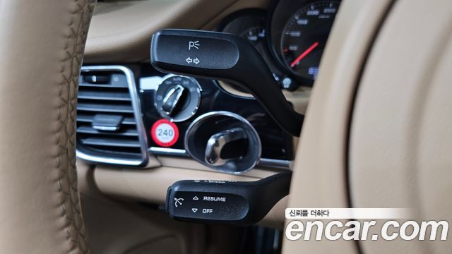 Porsche Panamera 2014 — photo 17
