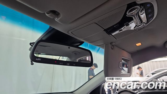 Hyundai Grandeur 2018 — photo 24
