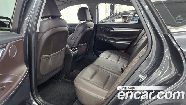 Hyundai Grandeur 2018 — photo 16