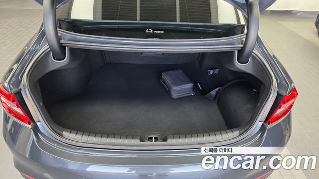 Hyundai Grandeur 2018 — photo 34