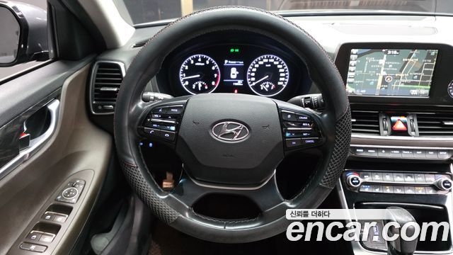 Hyundai Grandeur 2018 — photo 13