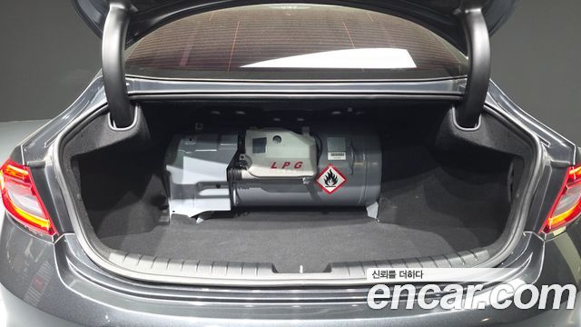 Hyundai Grandeur 2018 — photo 20
