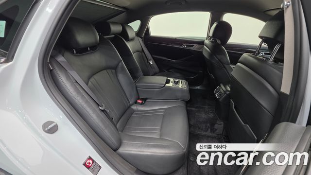 Genesis G80 2018 — photo 19
