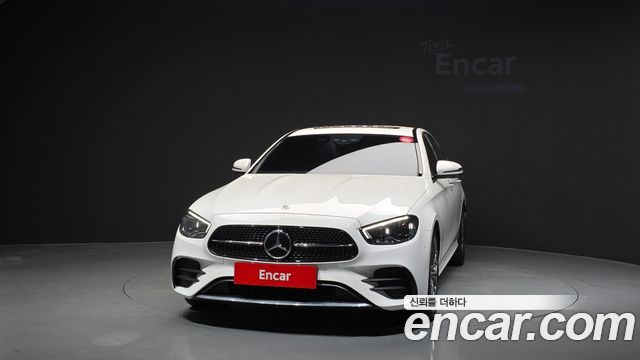 Mercedes-Benz E-Class 2022 — photo 3