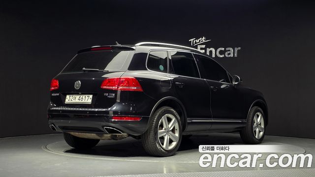 Volkswagen Touareg 2014 — photo 2