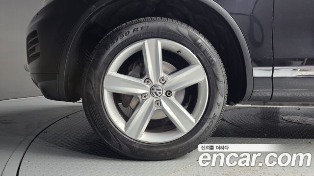 Volkswagen Touareg 2014 — photo 5